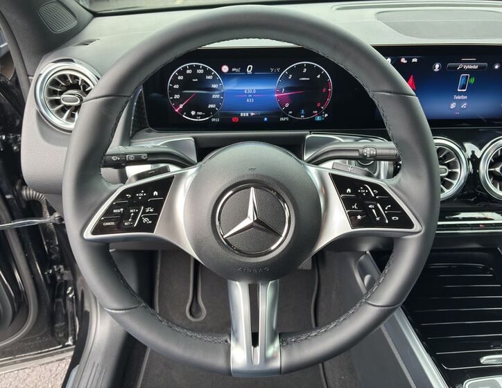 Mercedes-Benz GLB 18