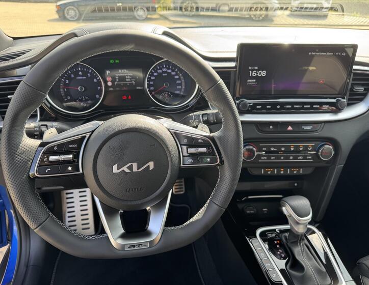KIA XCeed 14