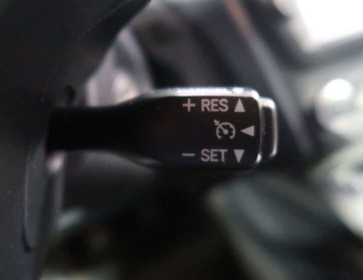 Toyota Avensis 26