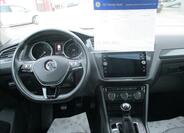 Volkswagen Tiguan 16