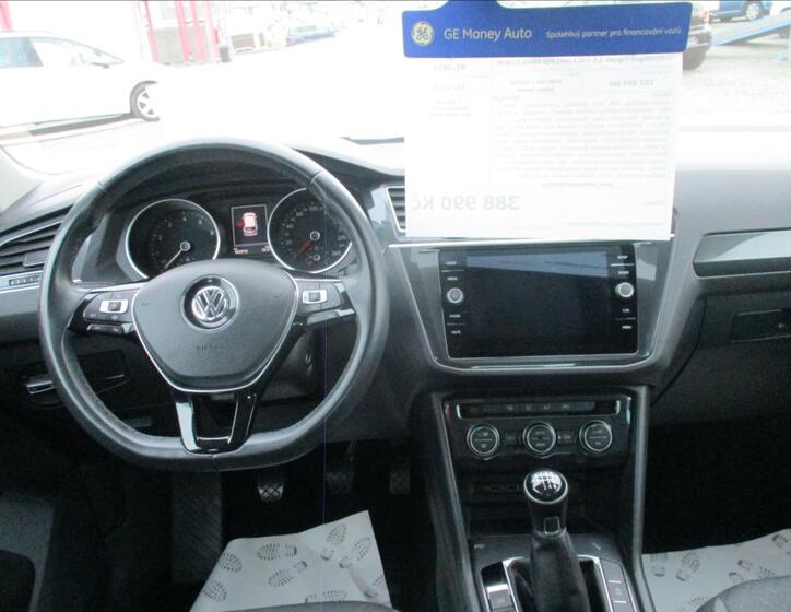 Volkswagen Tiguan 16