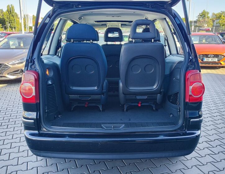 Volkswagen Sharan 9