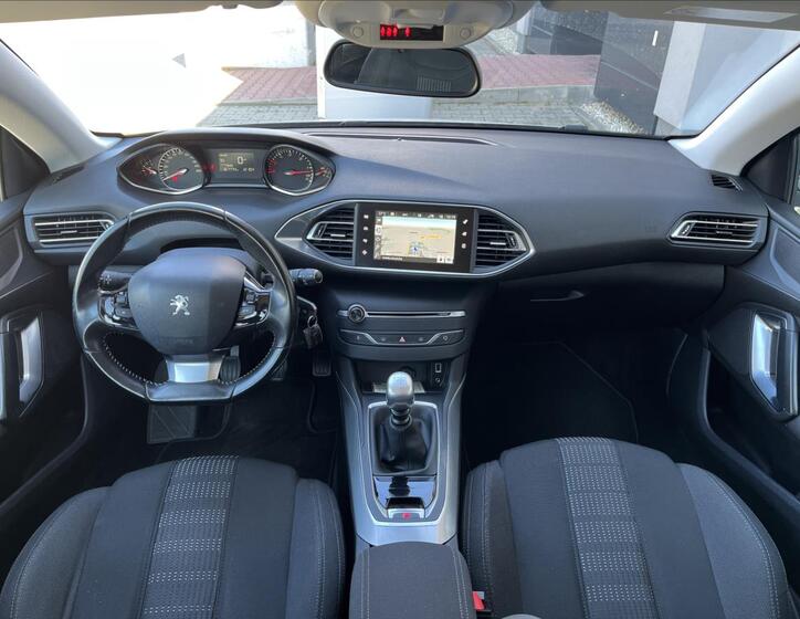 Peugeot 308 10