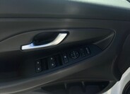 Hyundai i30 11
