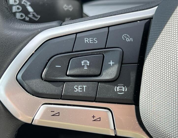 Volkswagen Golf 19