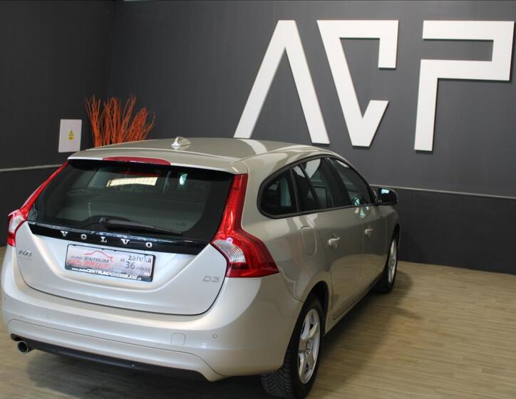 Volvo V60 7
