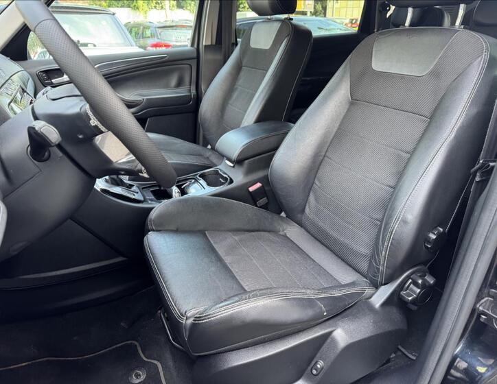 Ford S-MAX 22