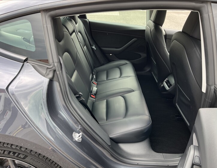 Tesla Model 3 24