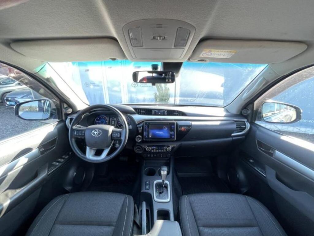 Toyota Hilux 14