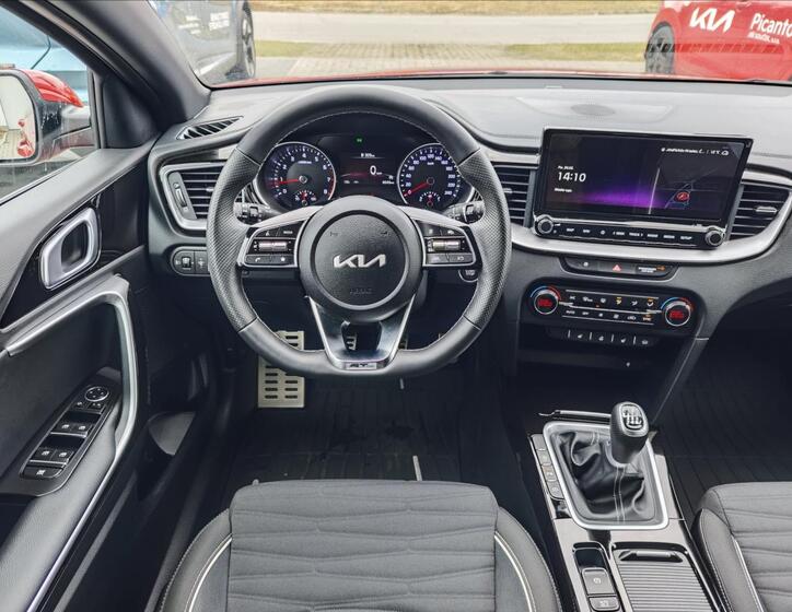KIA ProCeed 16