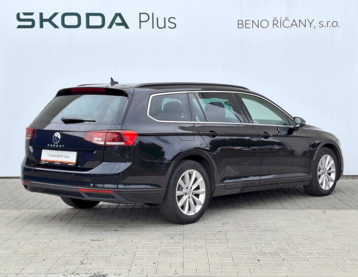 Volkswagen Passat 2