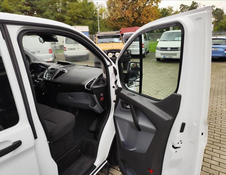 Ford Transit Custom 27