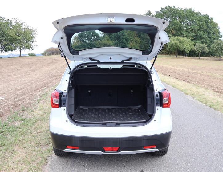 Suzuki SX4 S-Cross 9