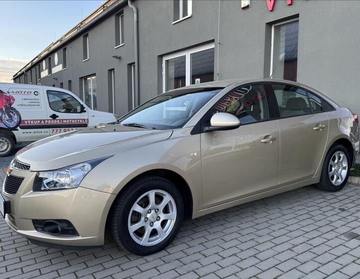 Chevrolet Cruze 6