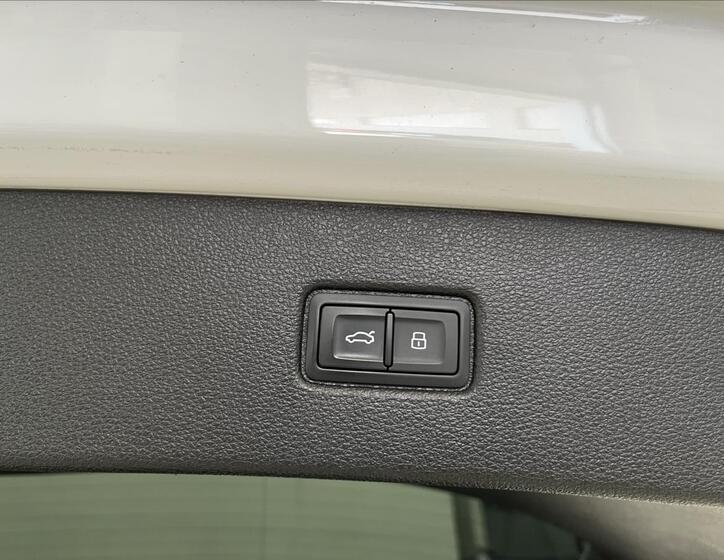 Audi Q7 36