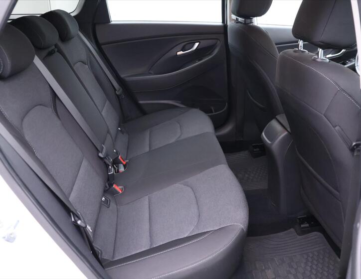 Hyundai i30 13