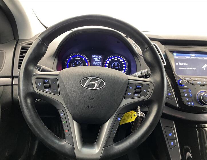 Hyundai i40 10