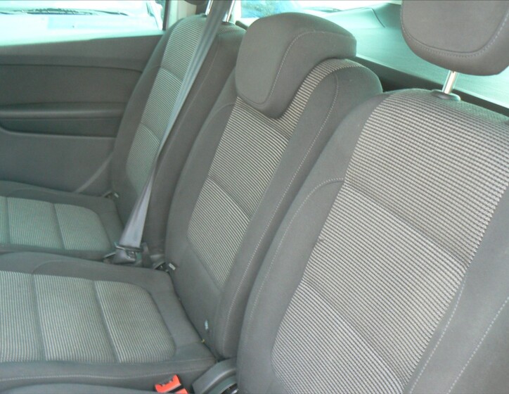 Volkswagen Sharan 19
