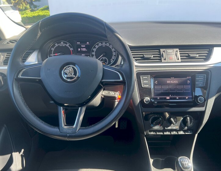Škoda Rapid 23