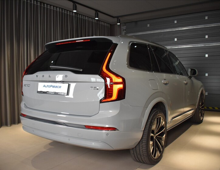 Volvo XC90 4