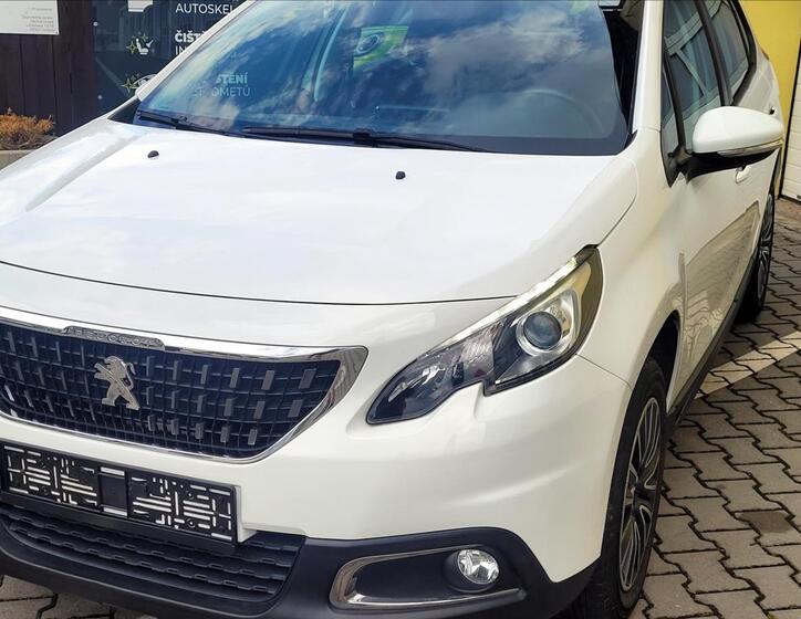 Peugeot 2008 3