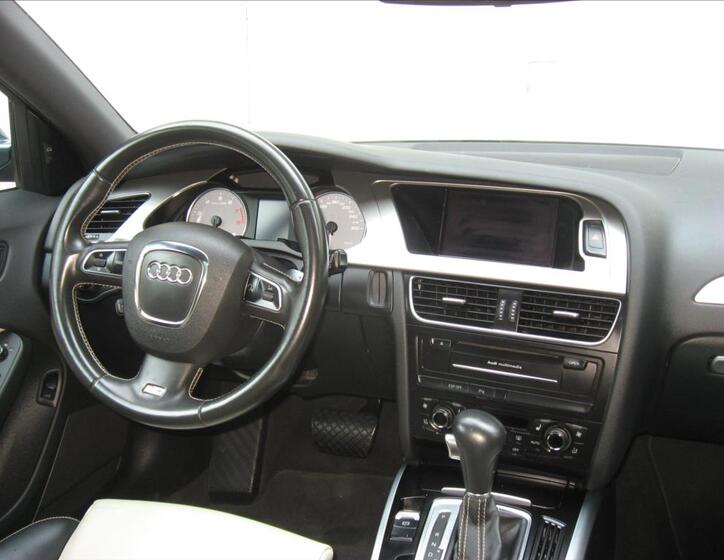 Audi S4 23