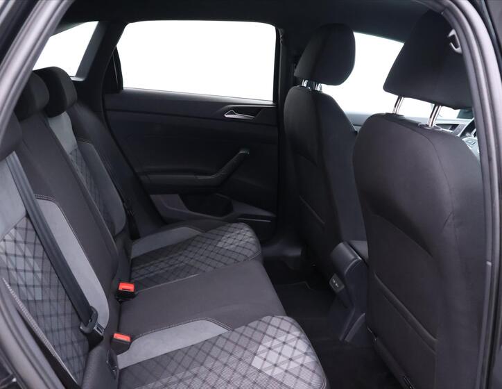 Volkswagen Taigo 15