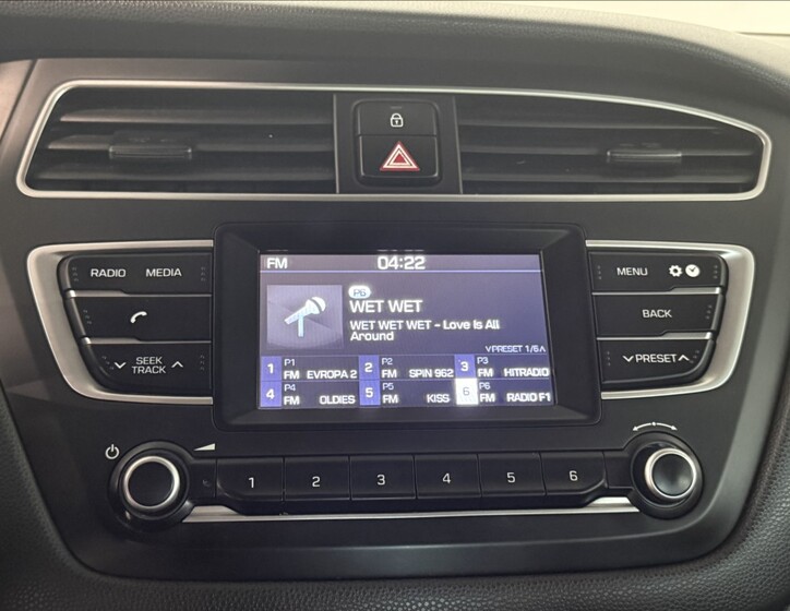 Hyundai i20 11