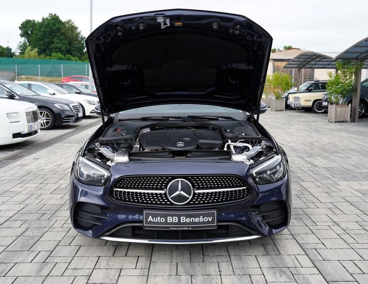 Mercedes-Benz Třídy E 9