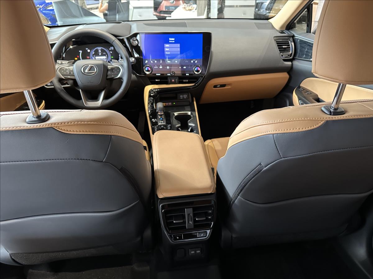 Lexus NX 450h plus
