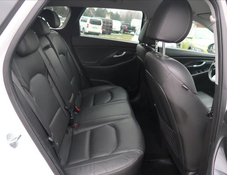 Hyundai i30 22