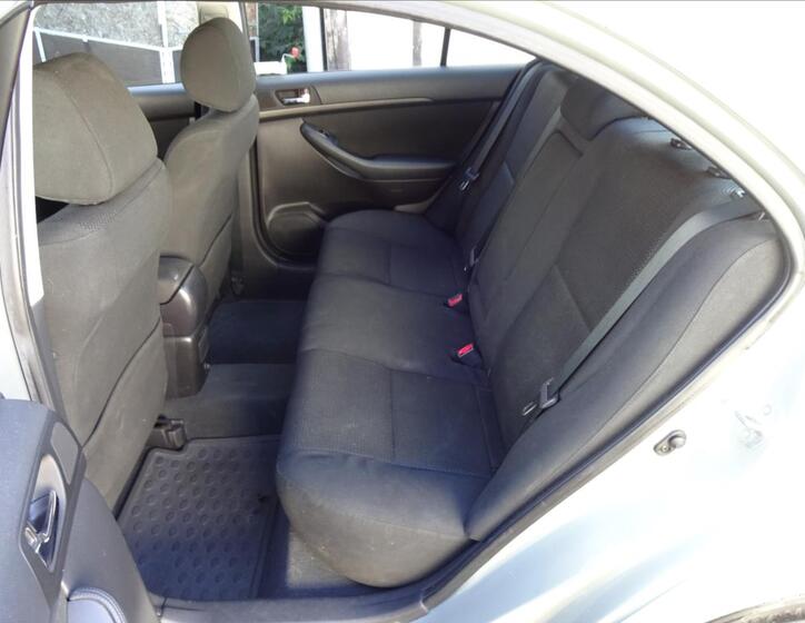 Toyota Avensis 20