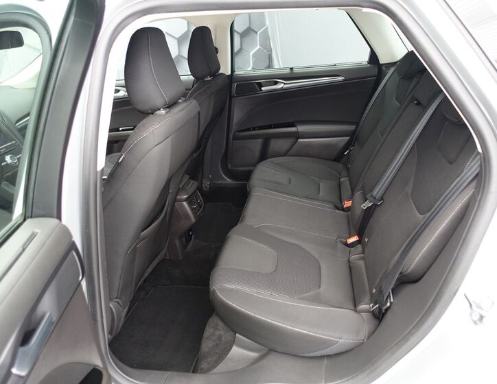 Ford Mondeo 29