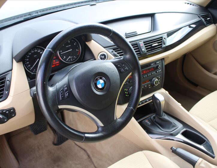 BMW X1 13
