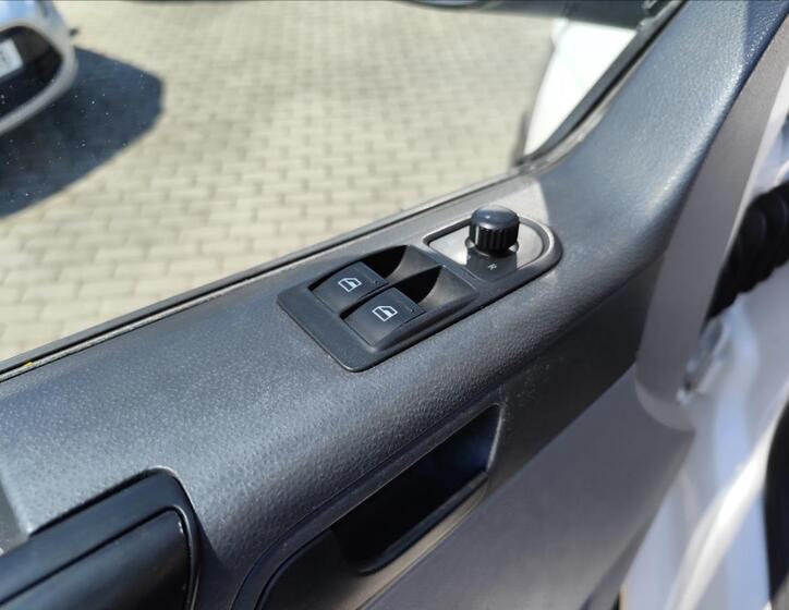 Volkswagen Transporter 13