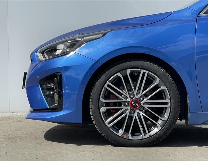 KIA ProCeed 18