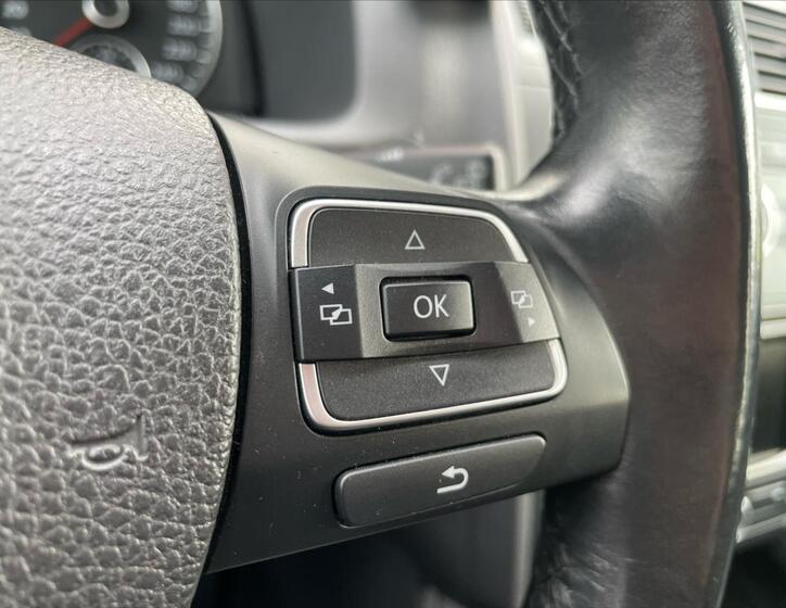 Volkswagen Touran 16