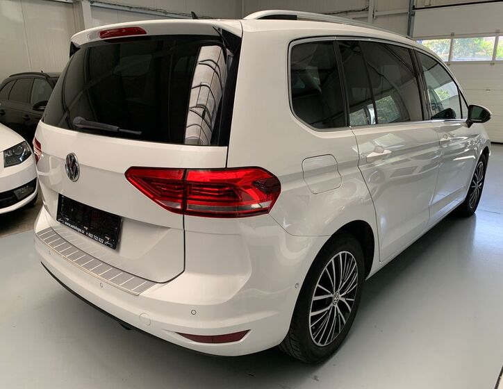 Volkswagen Touran 6