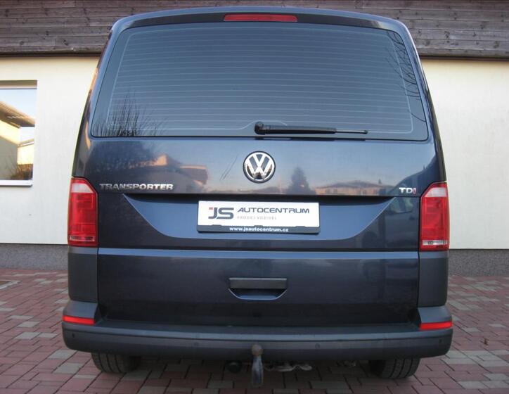 Volkswagen Transporter 9