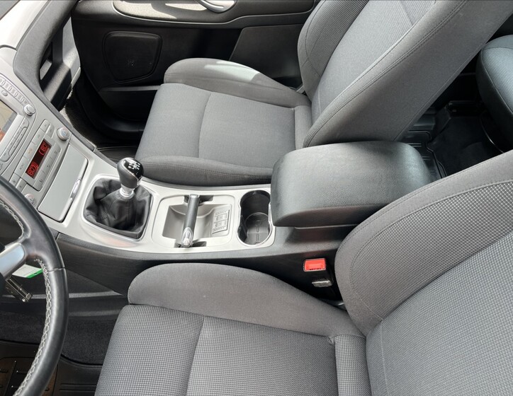 Ford S-MAX 28