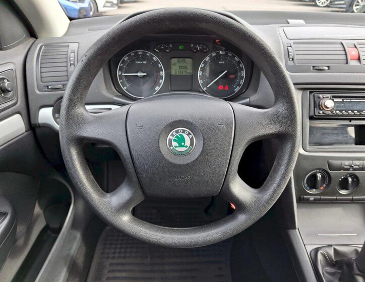 Škoda Octavia 15