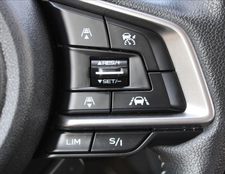Subaru Forester 25
