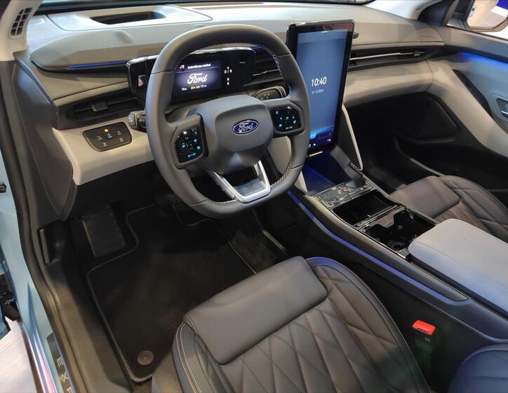 Ford Explorer 23