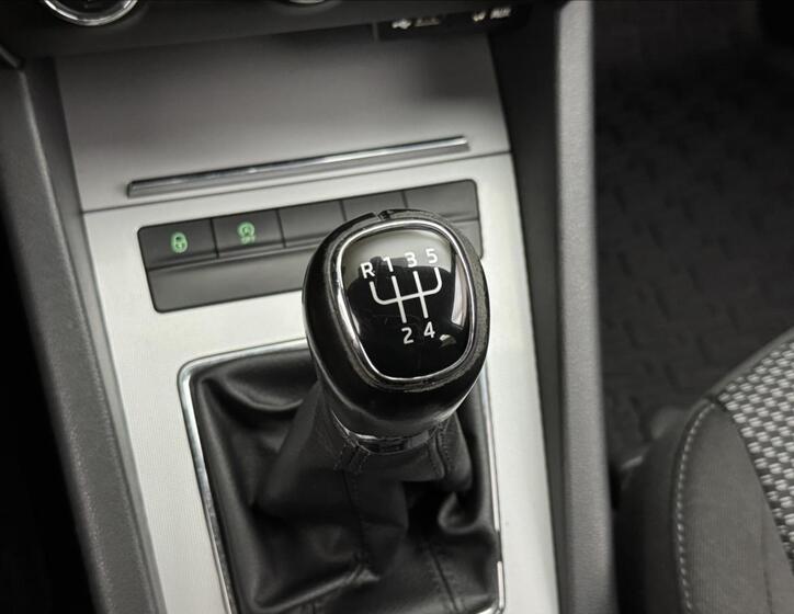 Škoda Octavia 21