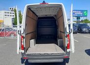 Mercedes-Benz Sprinter 17