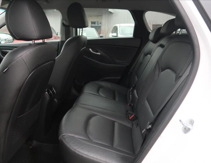 Hyundai i30 21