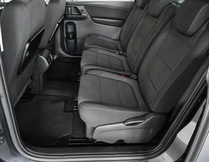 Volkswagen Sharan 11