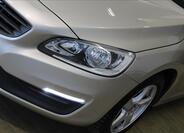 Volvo V60 5