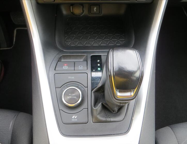 Toyota RAV4 14