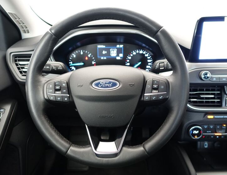 Ford Focus 10